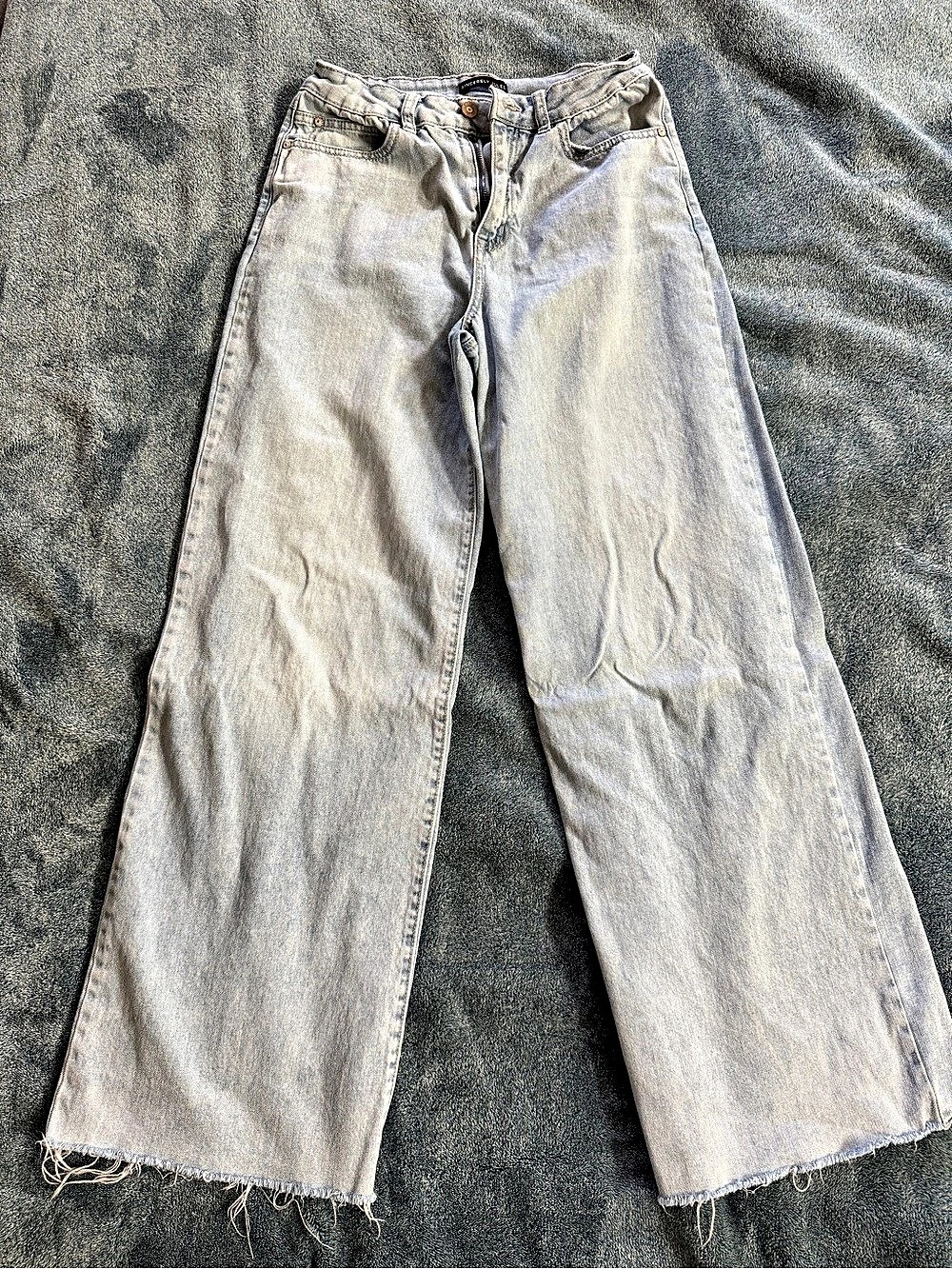 Sincerely Jules Wide Leg Frayed Hem Jeans in Blue